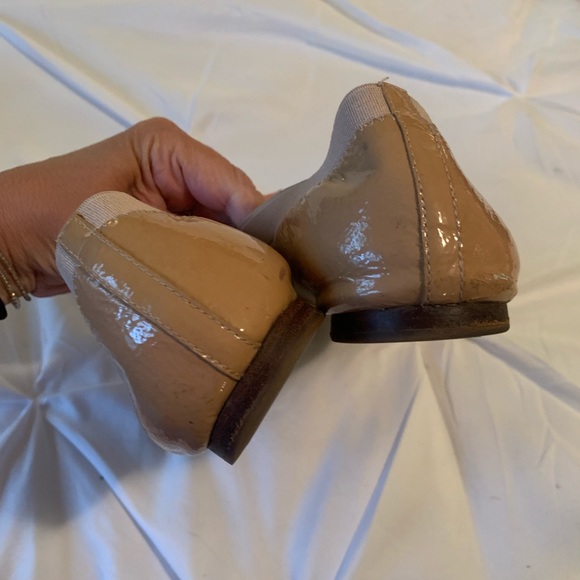 Tory Burch nude patent flats - Picture 5 of 6